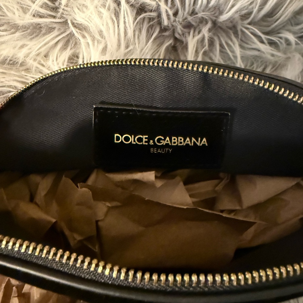 Dolce & Gabbana Black Pouch with Gold Zipper - Picture 5 of 12